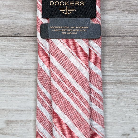 Dockers* Levi Strauss Slim Hand Made 100% Cotton‎ Red and White Striped Tie~ NWT - Picture 3 of 6